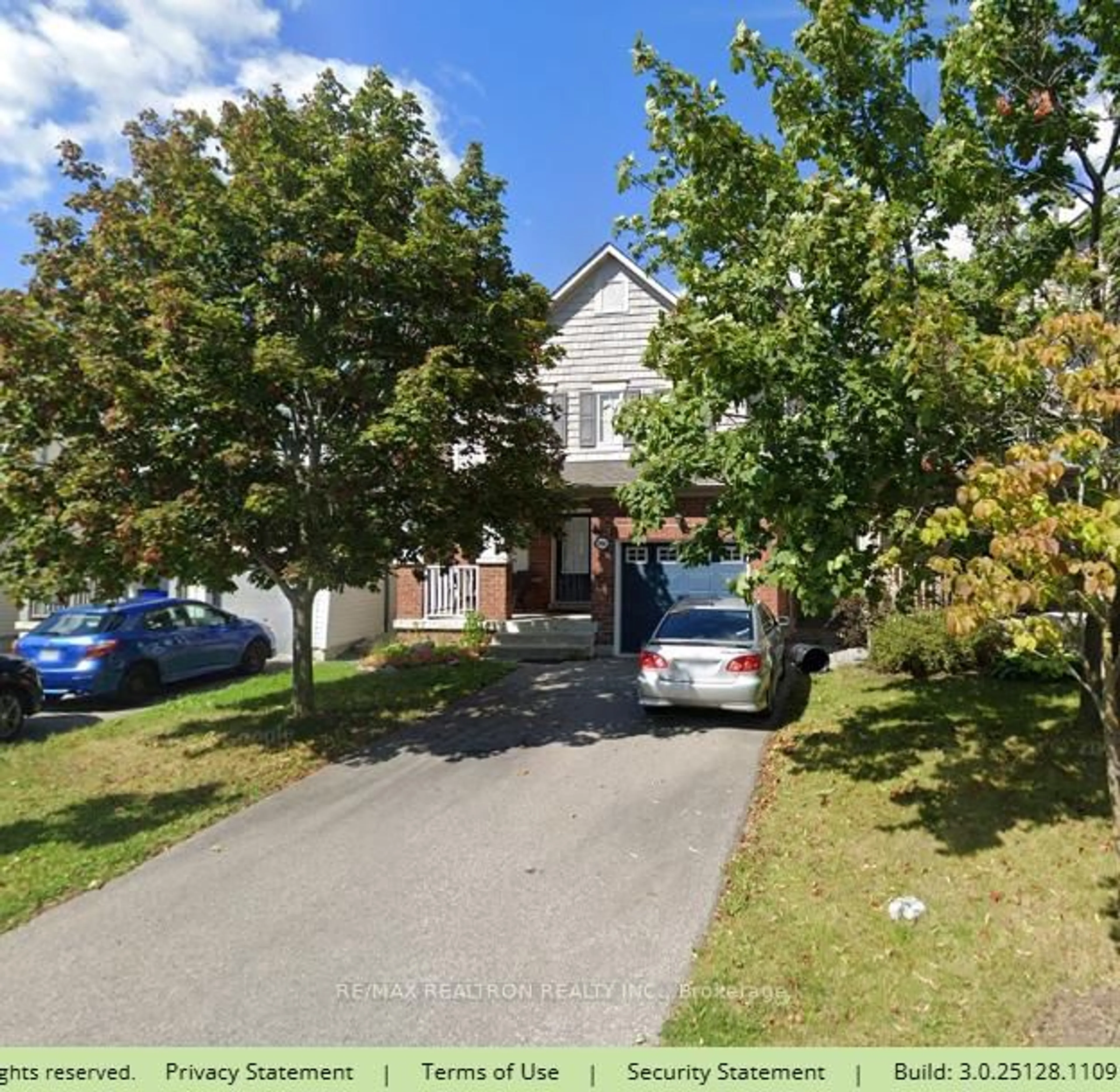 A pic from outside/outdoor area/front of a property/back of a property/a pic from drone, street for 1986 Secretariat Pl, Oshawa Ontario L1L 1C8