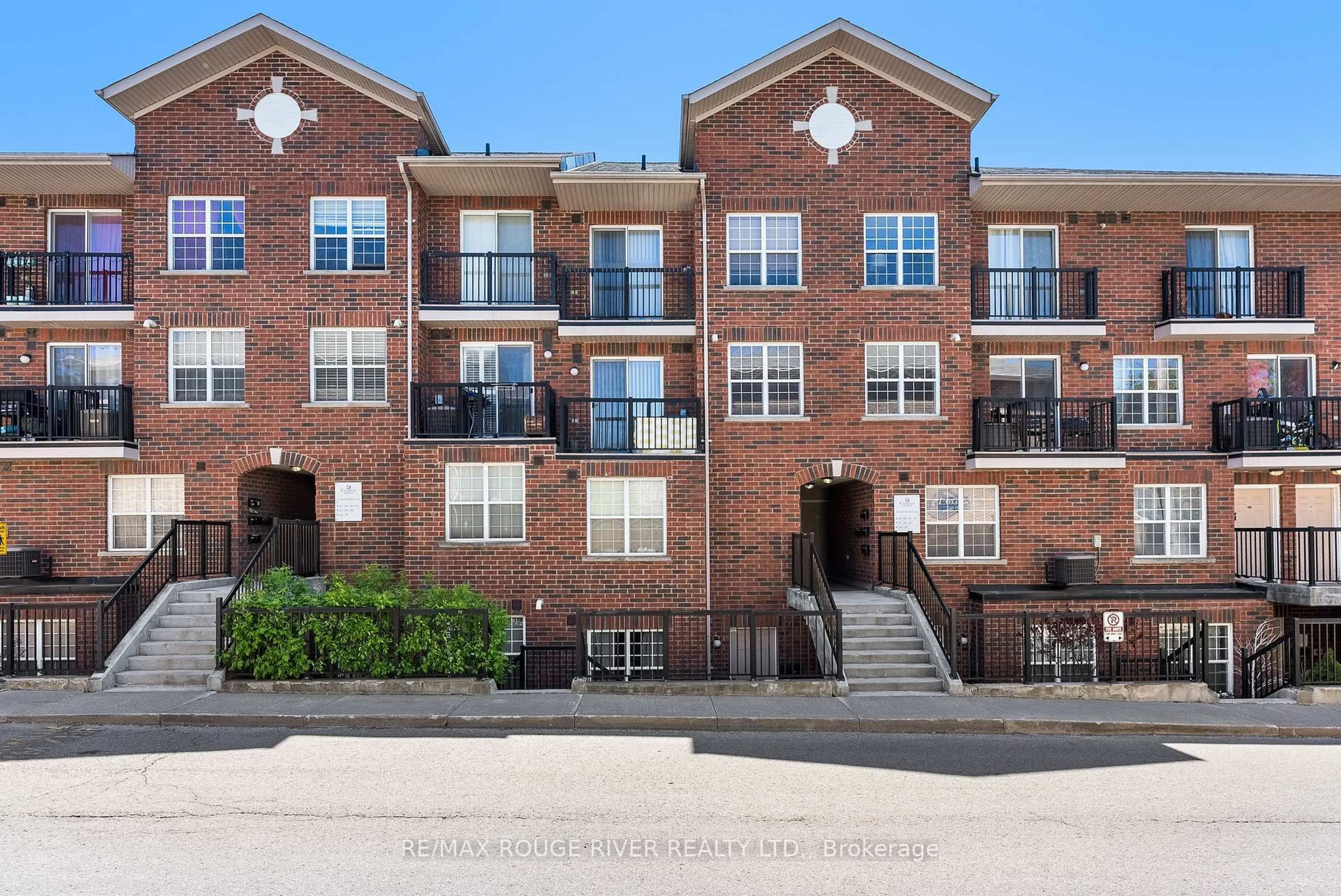 Home with brick exterior material, unknown for 25 Strangford Lane #103, Toronto Ontario M1L 0E5