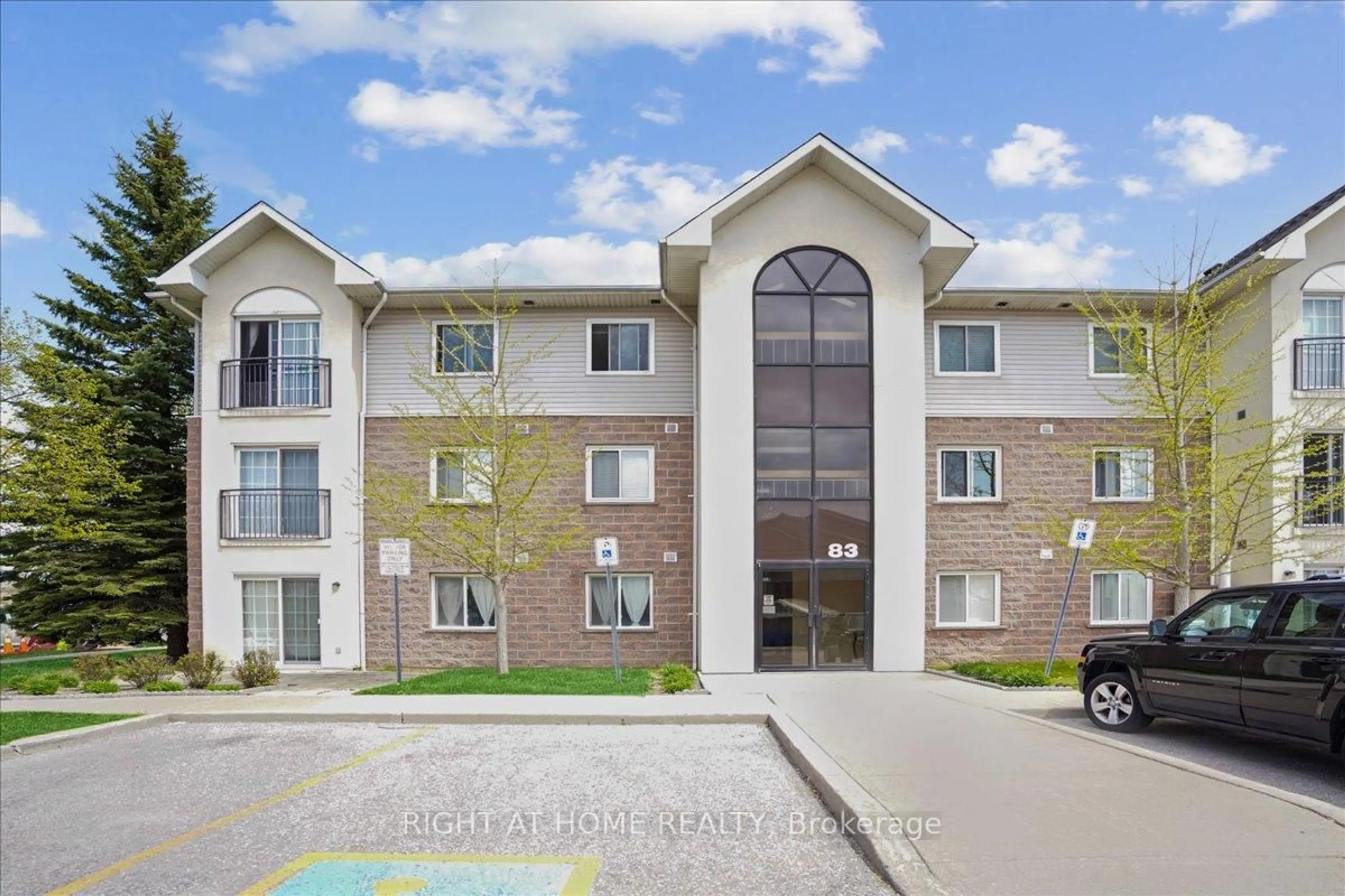 Unknown for 83 Aspen Springs Dr #308, Clarington Ontario L1C 5J7