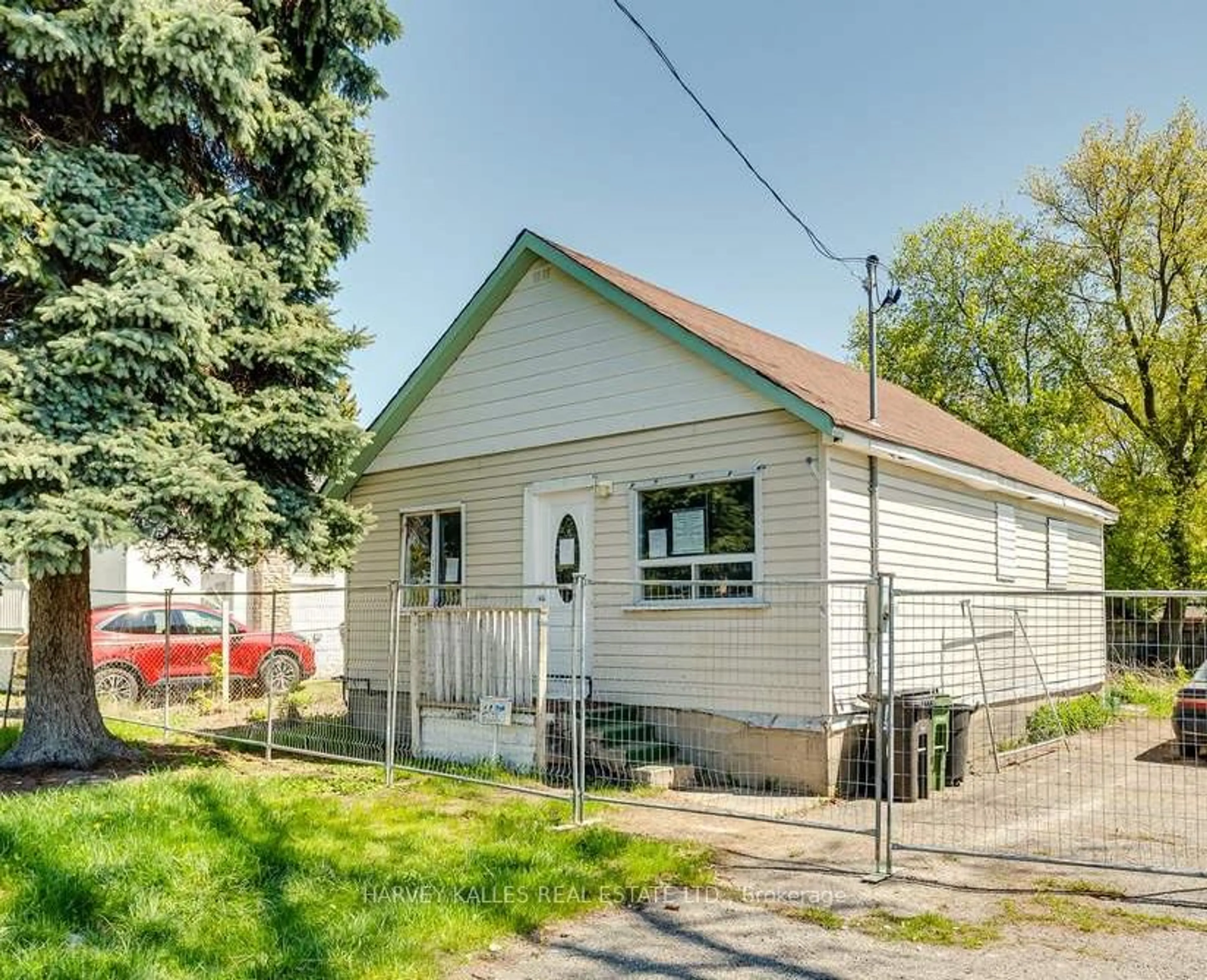 Home with vinyl exterior material, street for 123 Galloway Rd, Toronto Ontario M1E 1W9