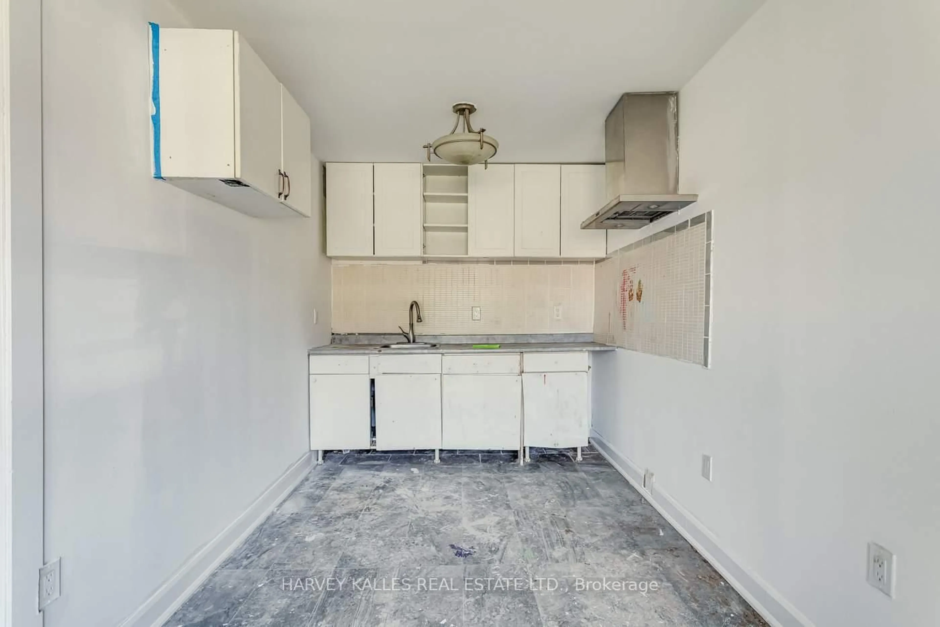 A pic of a room for 123 Galloway Rd, Toronto Ontario M1E 1W9