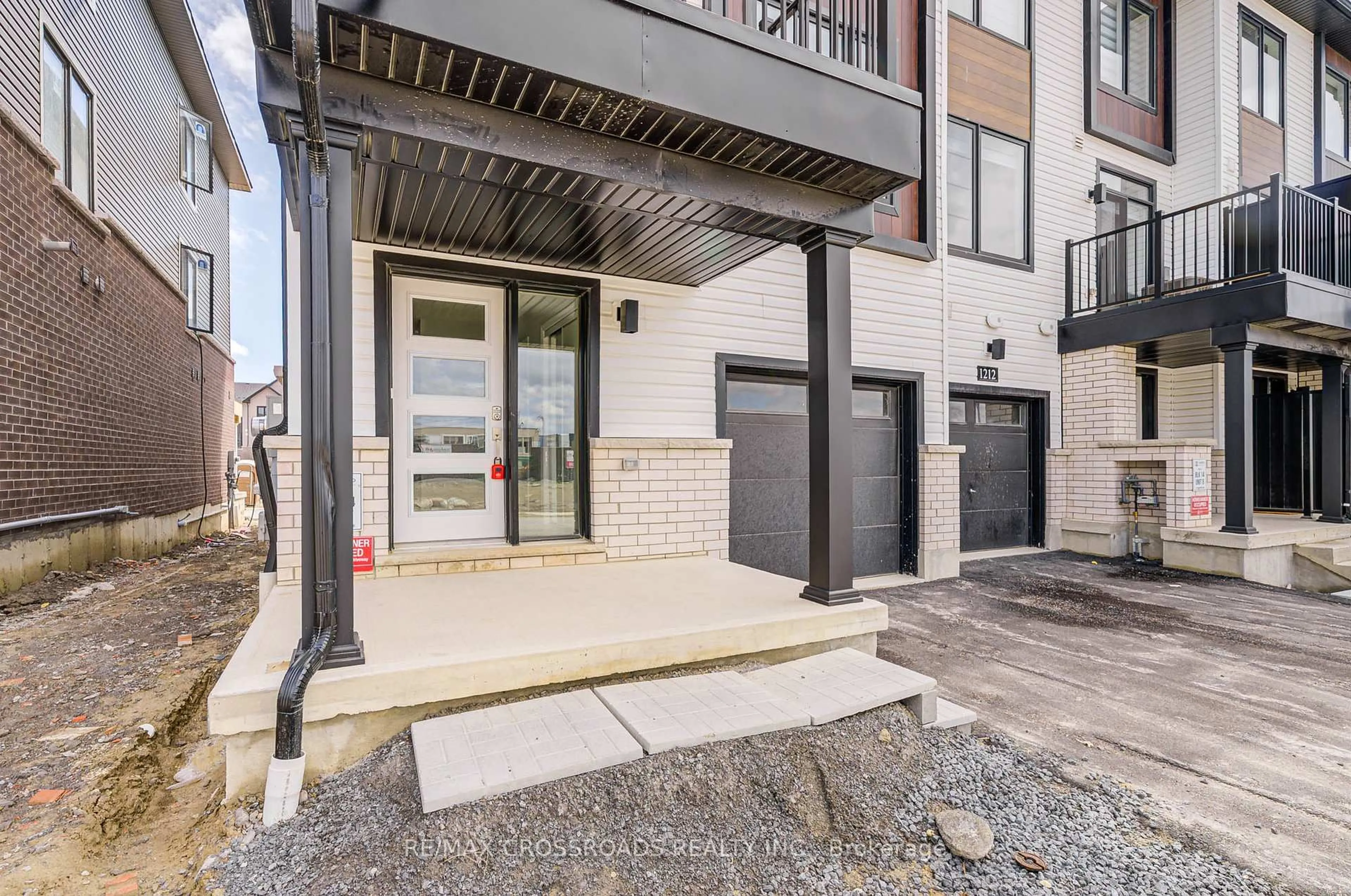 Unknown for 1210 Greentree Lane, Oshawa Ontario L1H 8L7