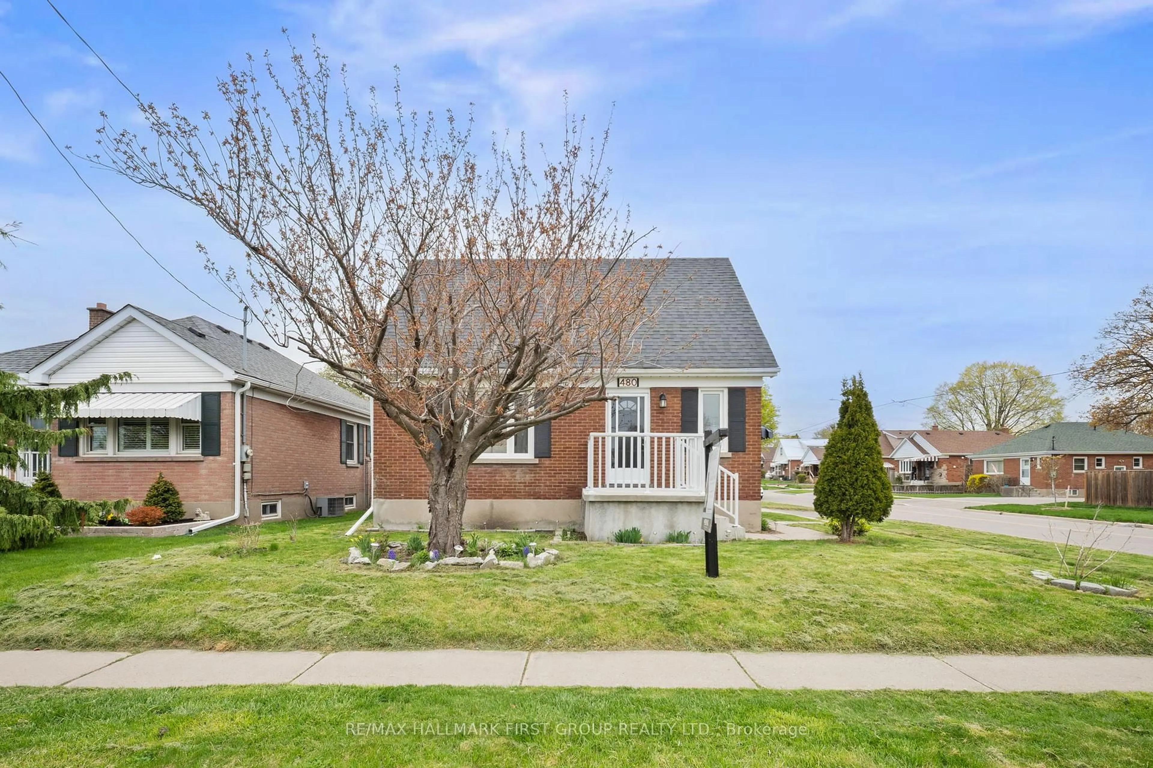 Home with brick exterior material, street for 480 Eulalie Ave, Oshawa Ontario L1H 2C7