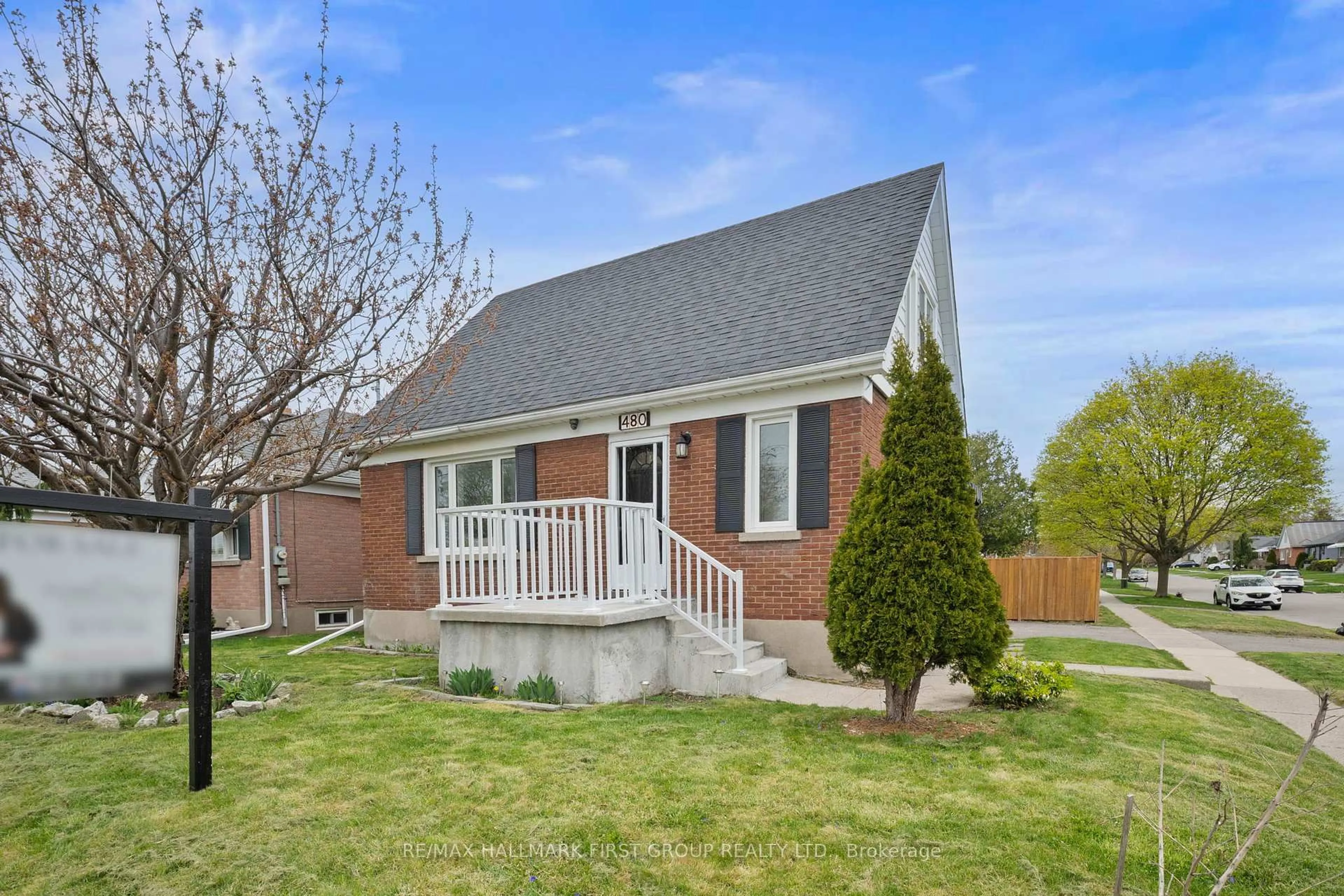 Home with brick exterior material, street for 480 Eulalie Ave, Oshawa Ontario L1H 2C7