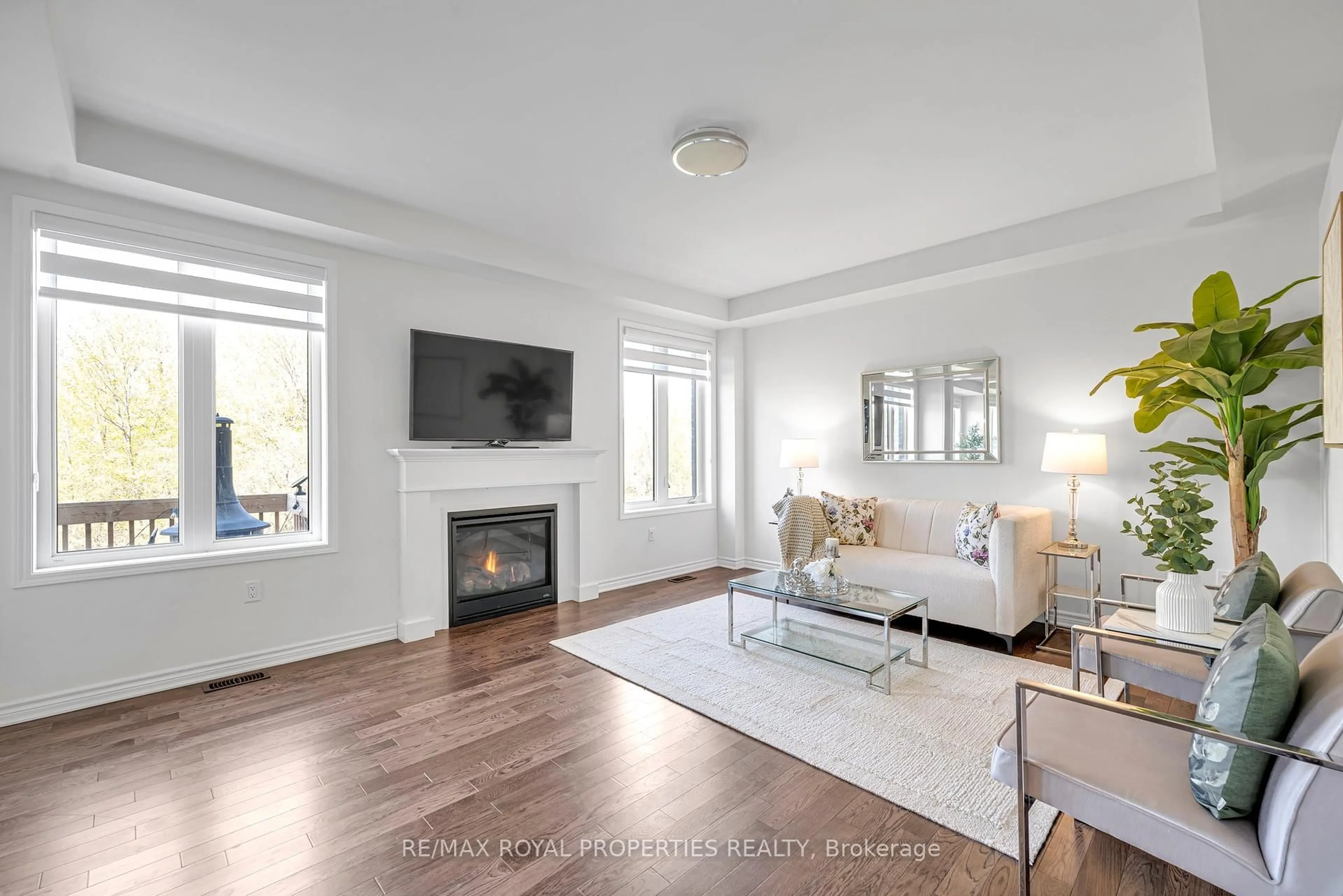 Living room with furniture, unknown for 3038 Hollyberry Tr, Pickering Ontario L1X 0N5