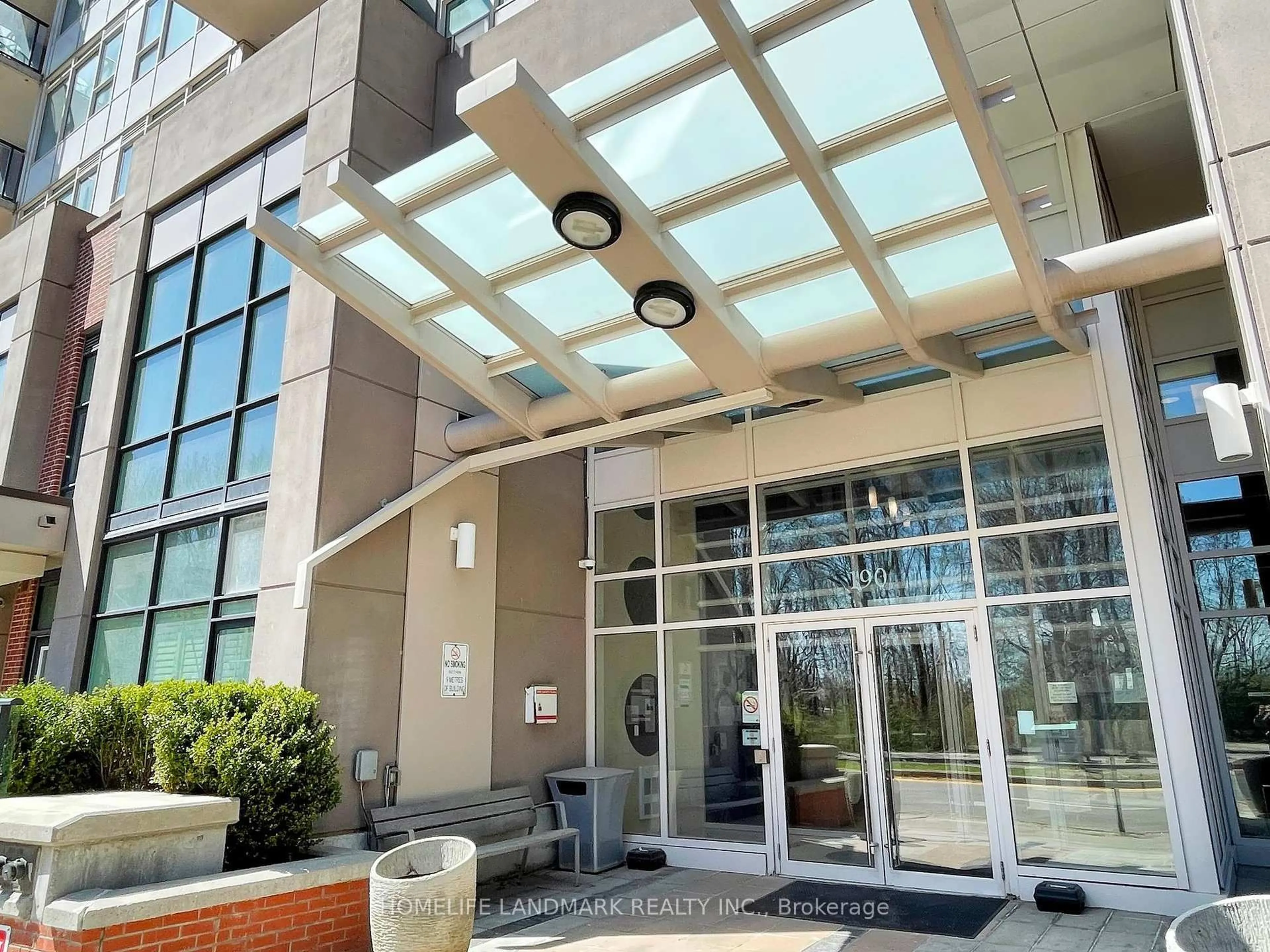 Indoor foyer for 190 Borough Dr #1507, Toronto Ontario M1P 0B6