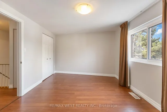 Additional property image - 290 Sprucewood Crt Unit 45
