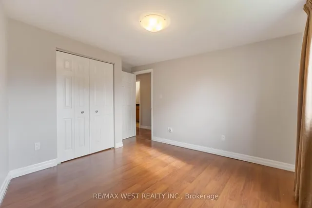 Additional property image - 290 Sprucewood Crt Unit 45