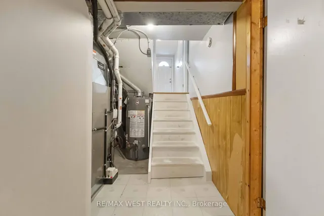 Additional property image - 290 Sprucewood Crt Unit 45