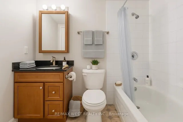 Additional property image - 290 Sprucewood Crt Unit 45