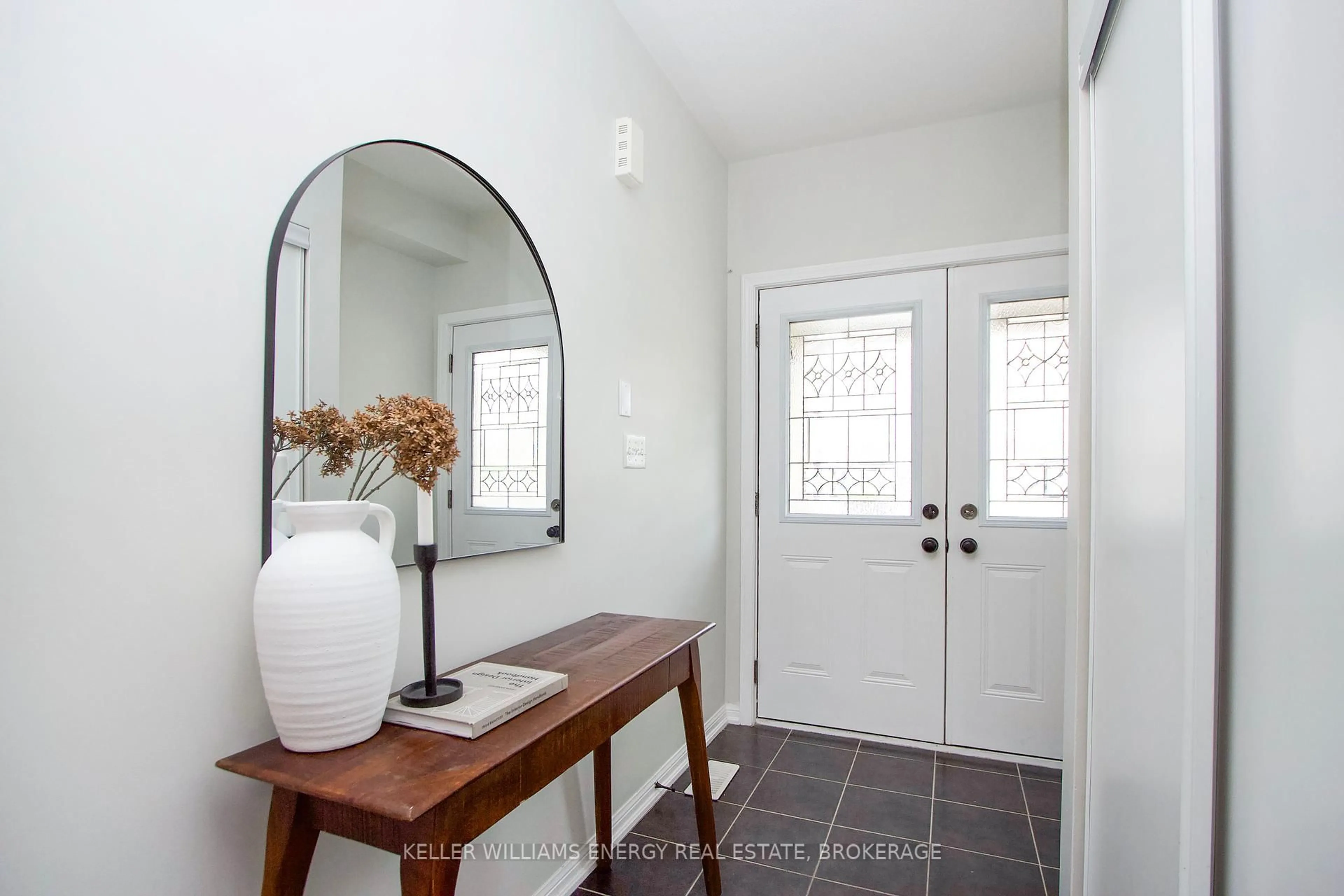 Indoor entryway for 66 Connell Lane #40, Clarington Ontario L1C 0L1