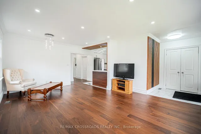 Additional property image - 52 Slan Ave