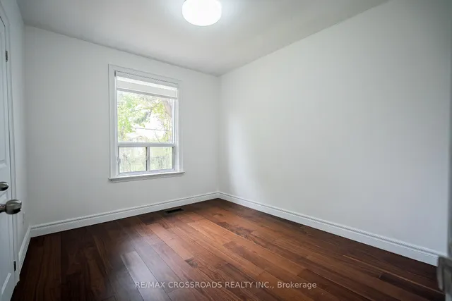 Additional property image - 52 Slan Ave