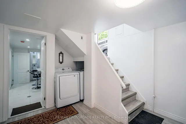 Additional property image - 52 Slan Ave