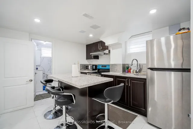 Additional property image - 52 Slan Ave