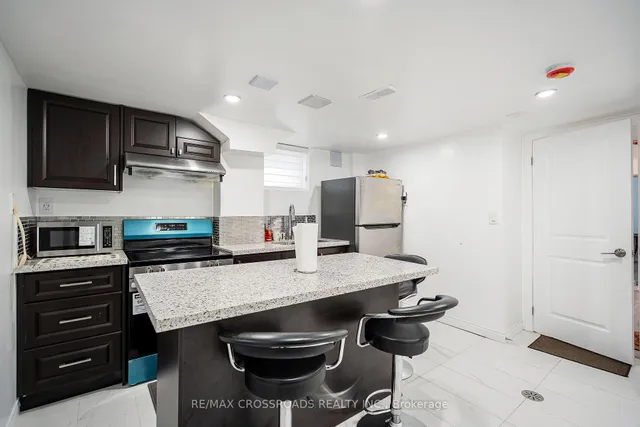 Additional property image - 52 Slan Ave