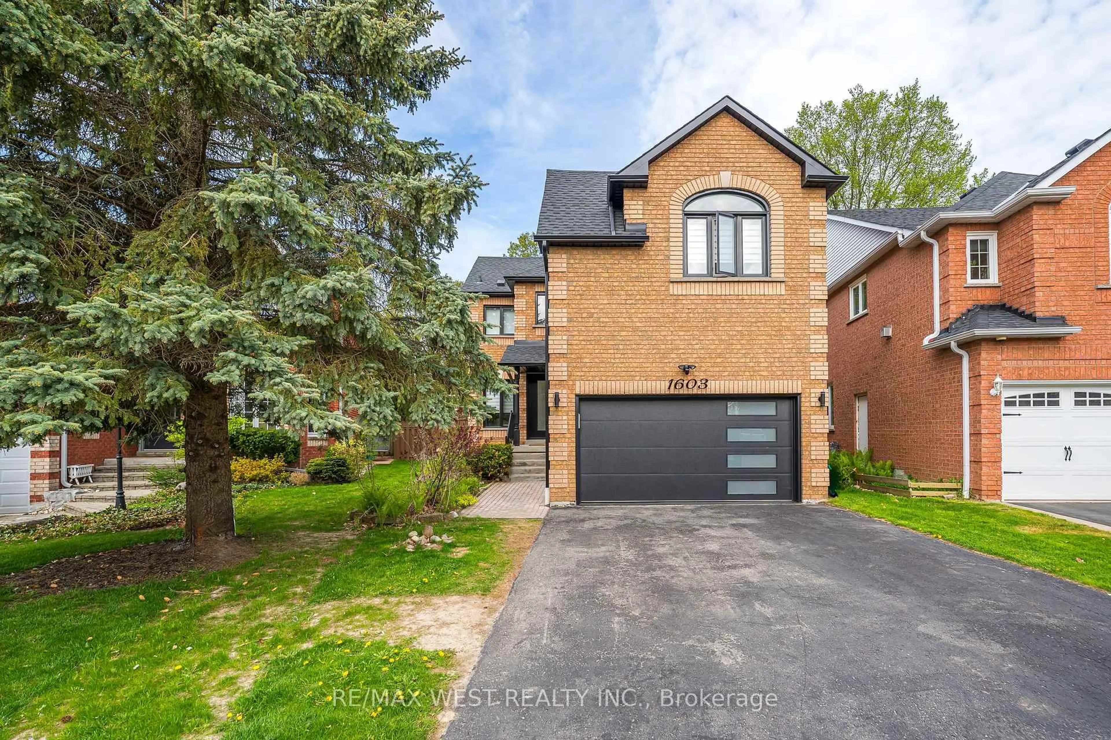 Home with brick exterior material, street for 1603 Sandhurst Cres, Pickering Ontario L1V 6W2