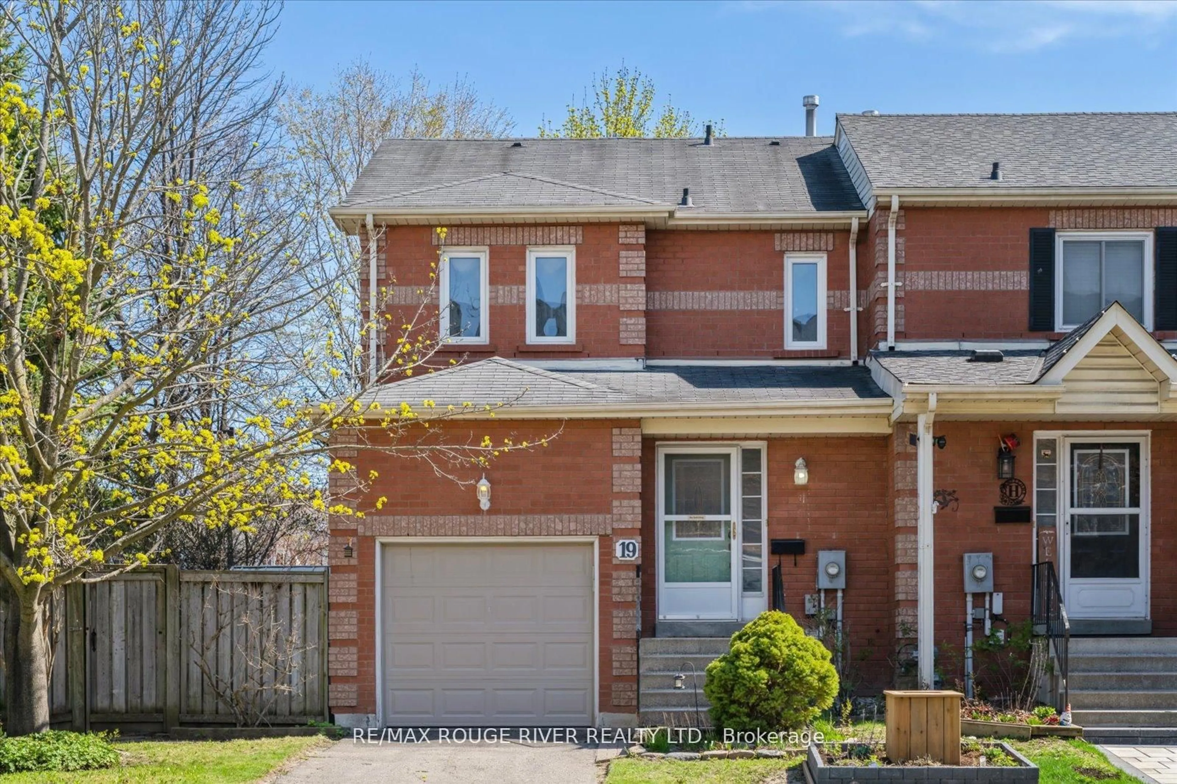 Home with brick exterior material, street for 19 Wallace Dr, Whitby Ontario L1N 9G9