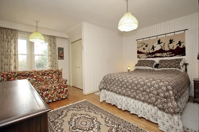 Additional property image - 92 Holmcrest Tr