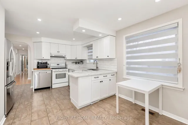 Additional property image - 15 Dalcourt Dr
