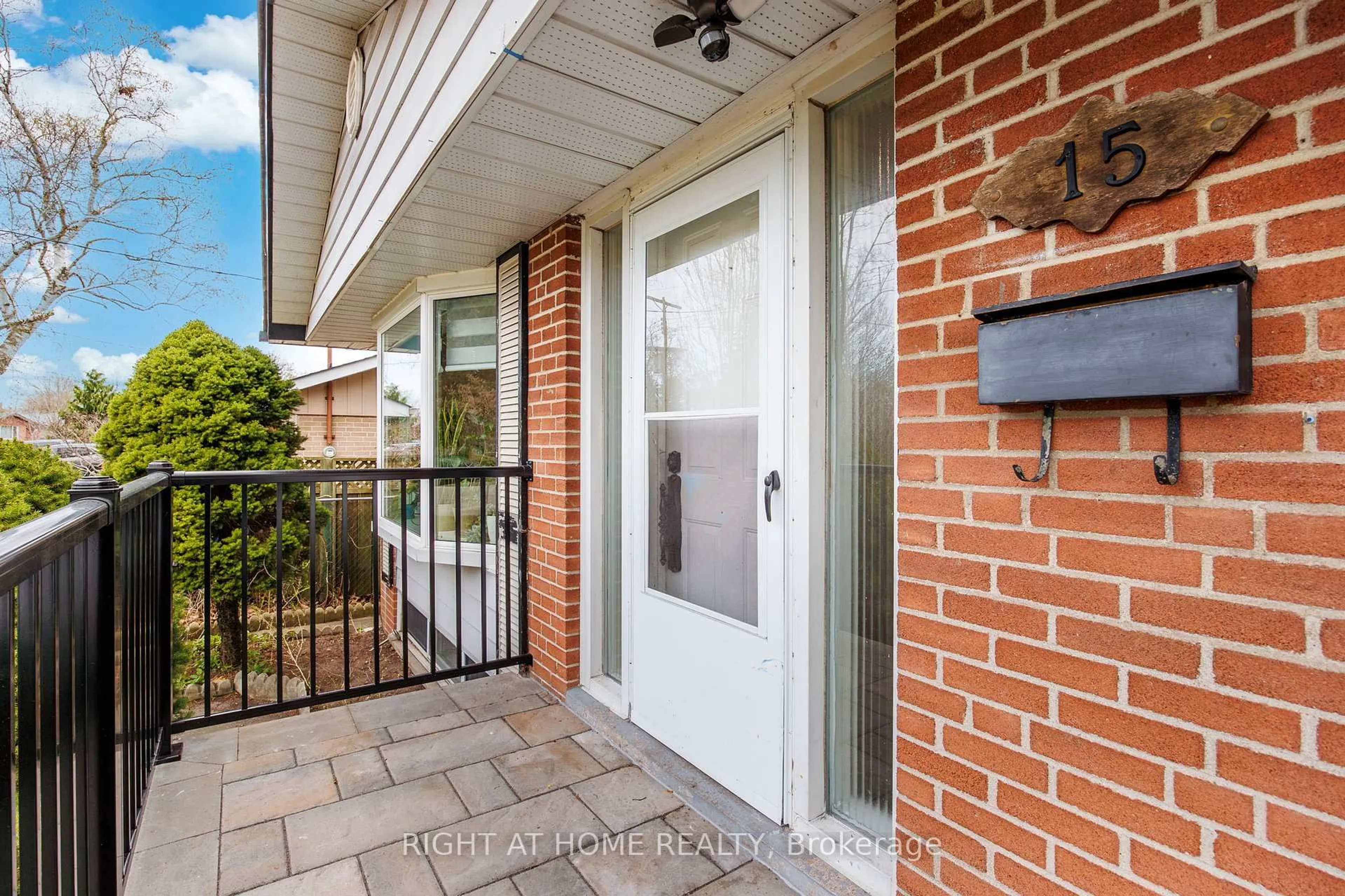 Unknown for 15 Dalcourt Dr, Toronto Ontario M1E 3G9