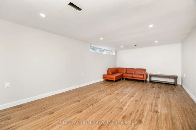 Additional property image - 15 Dalcourt Dr
