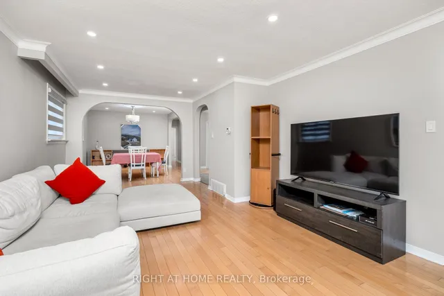 Additional property image - 15 Dalcourt Dr
