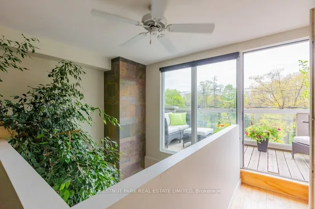 Additional property image - 2012 Queen St Unit 201