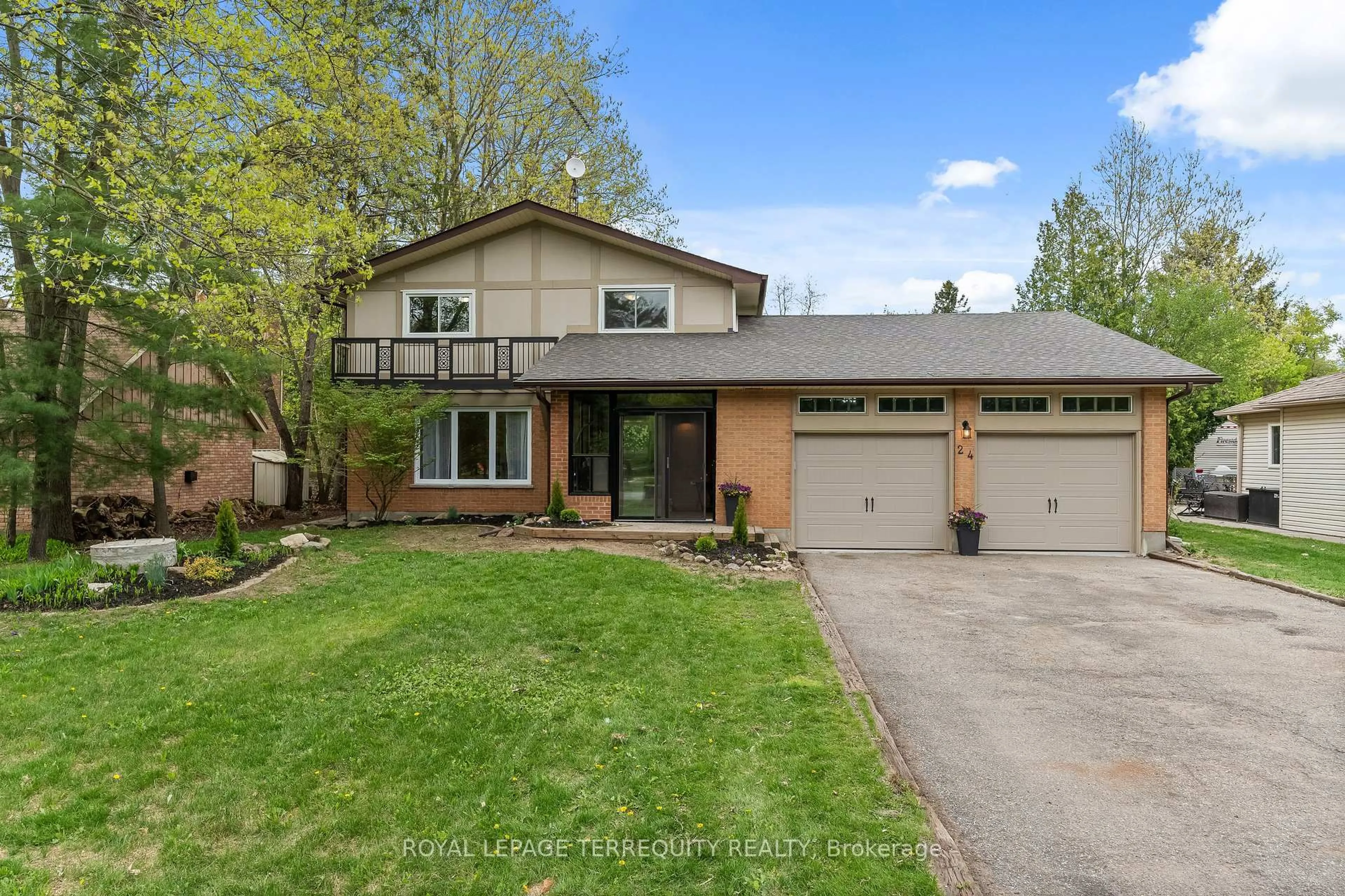 Unknown for 24 Philips Rd, Whitby Ontario L1M 1G7