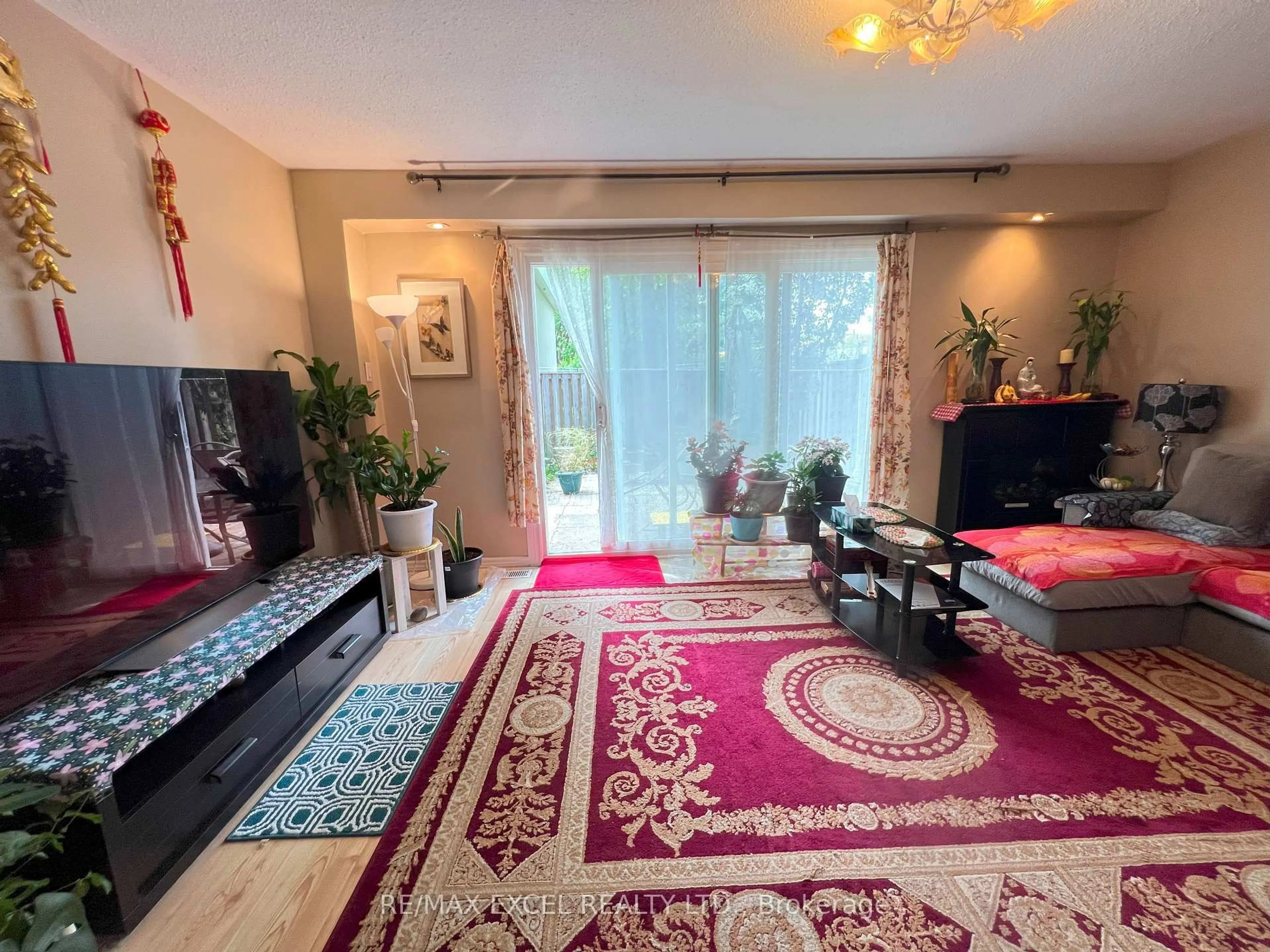 A pic of a room for 2075 Warden Ave #35, Toronto Ontario M1T 3R1