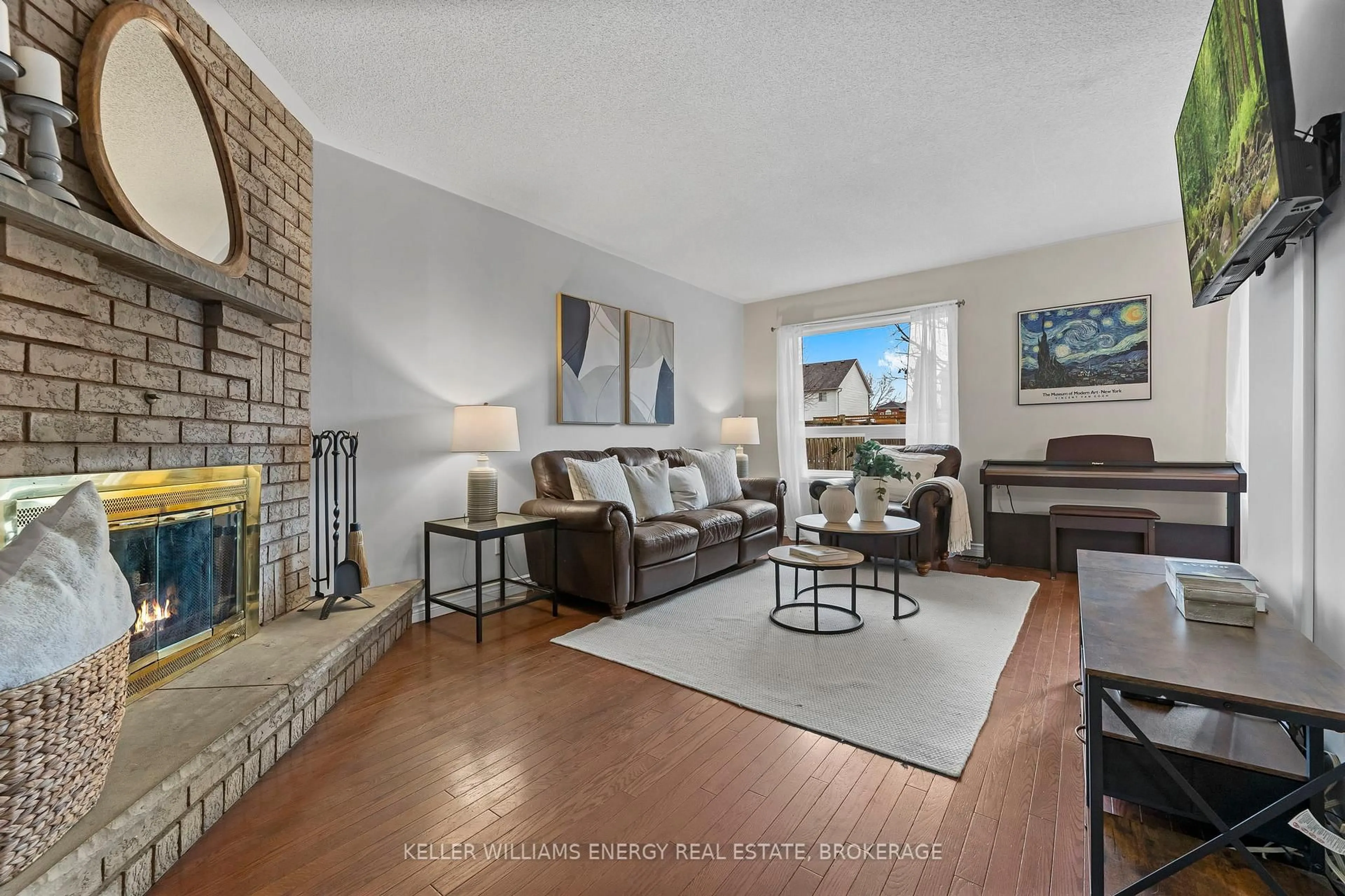 Living room with furniture, unknown for 50 Kershaw St, Clarington Ontario L1C 4T7