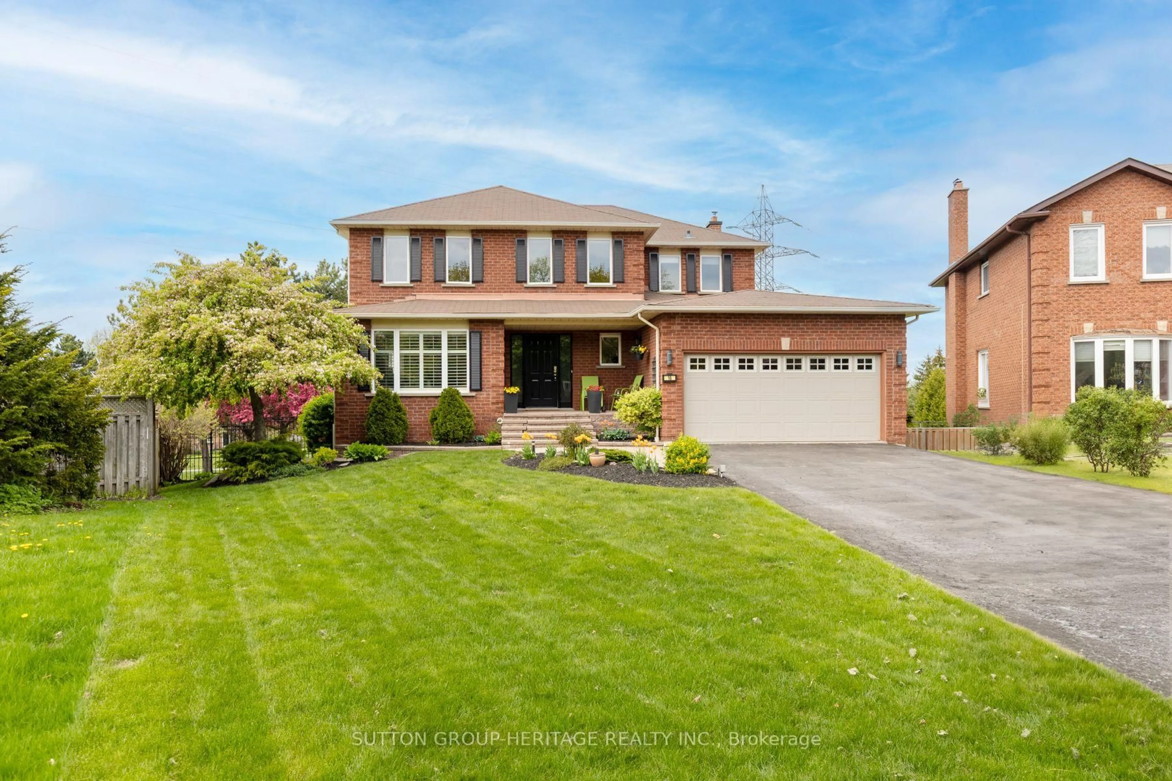 Home with brick exterior material, street for 16 Winter Crt, Whitby Ontario L1N 8Y2