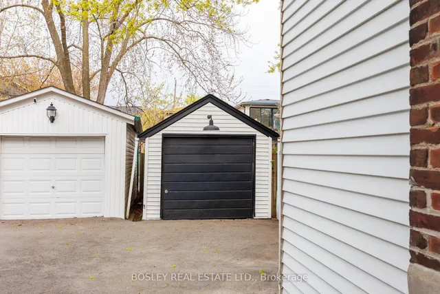 Additional property image - 185 Courcelette Rd