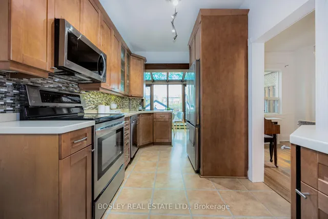 Additional property image - 185 Courcelette Rd