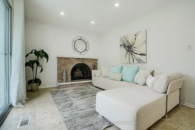 Additional property image - 86 Placentia Blvd