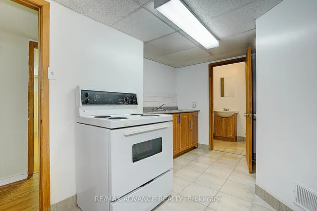 Additional property image - 86 Placentia Blvd