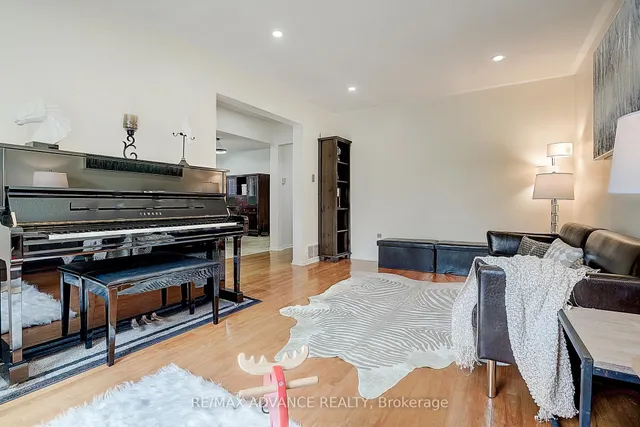 Additional property image - 86 Placentia Blvd