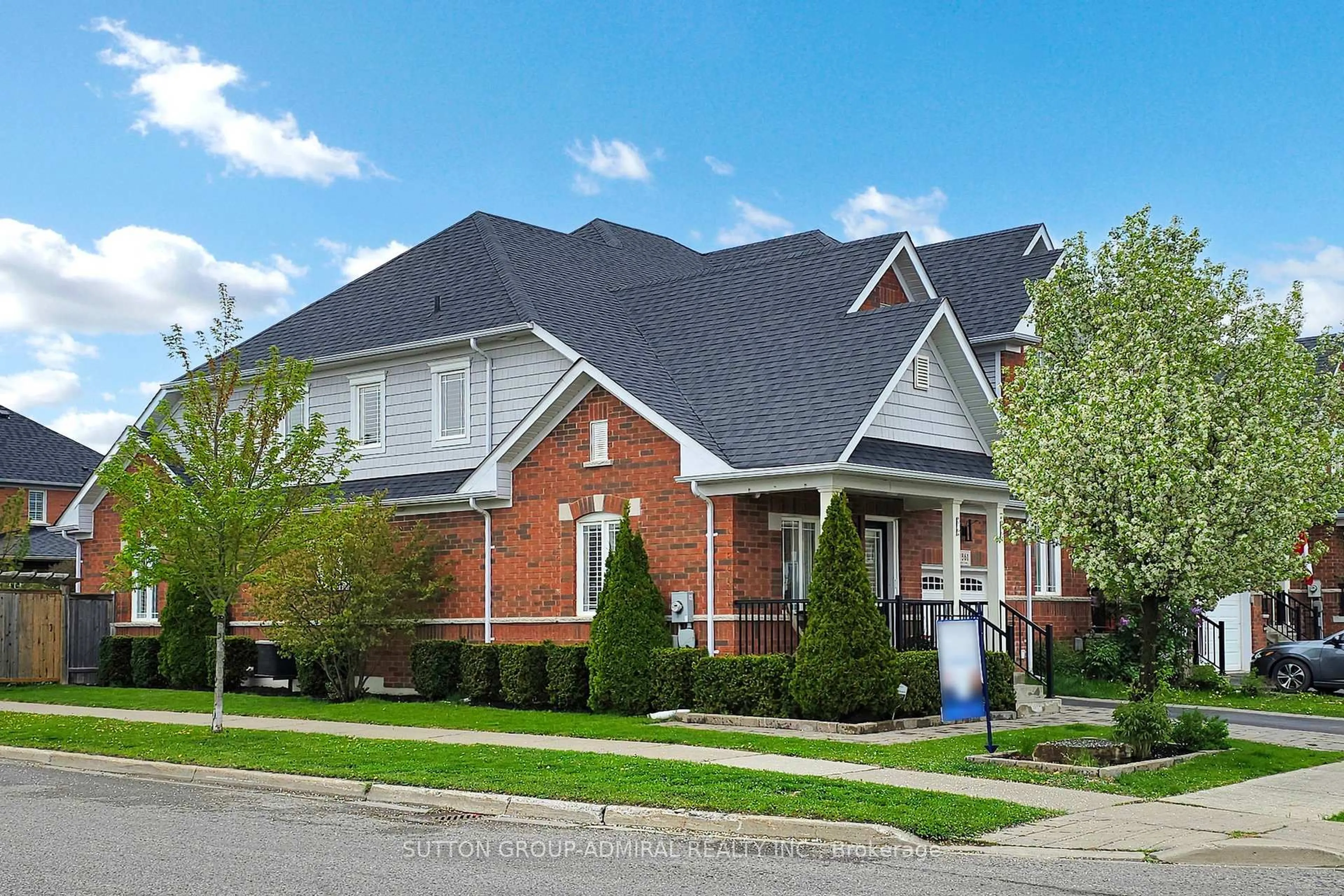 Home with brick exterior material, street for 1861 Silverstone Cres, Oshawa Ontario L1K 0T2
