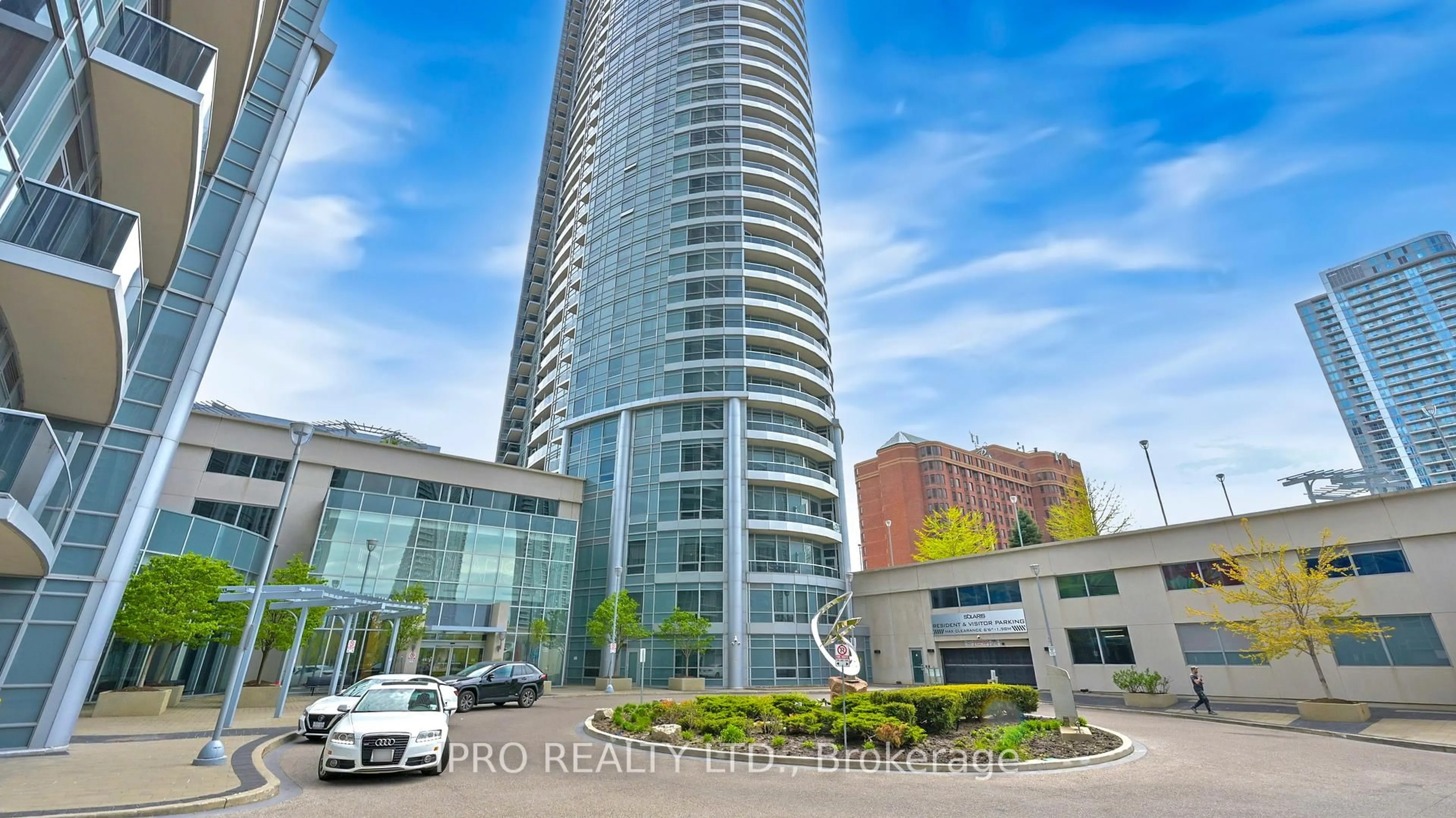 Indoor foyer for 125 Village Green Sq #1606, Toronto Ontario M1S 0G3