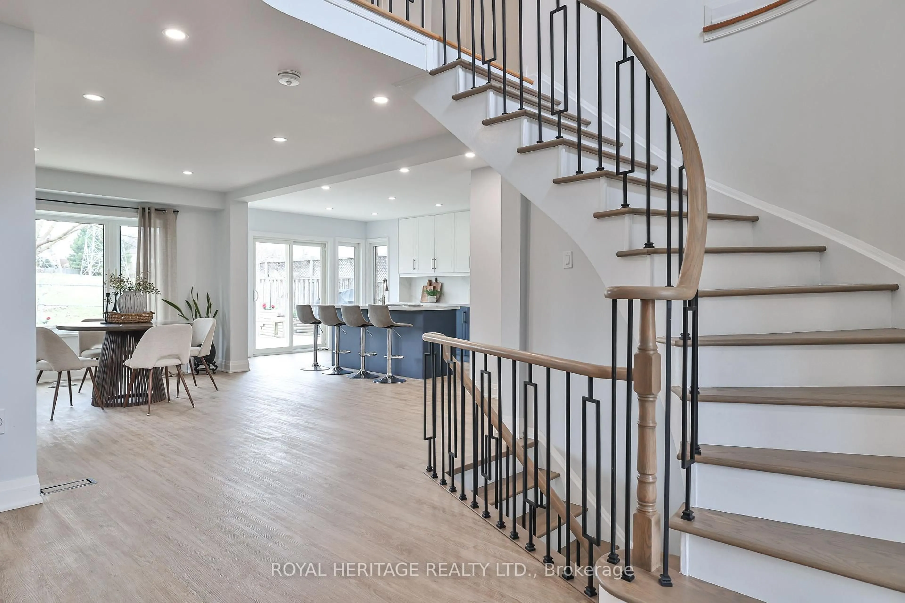 Stairs for 1131 Harvest Dr, Pickering Ontario L1X 1B5