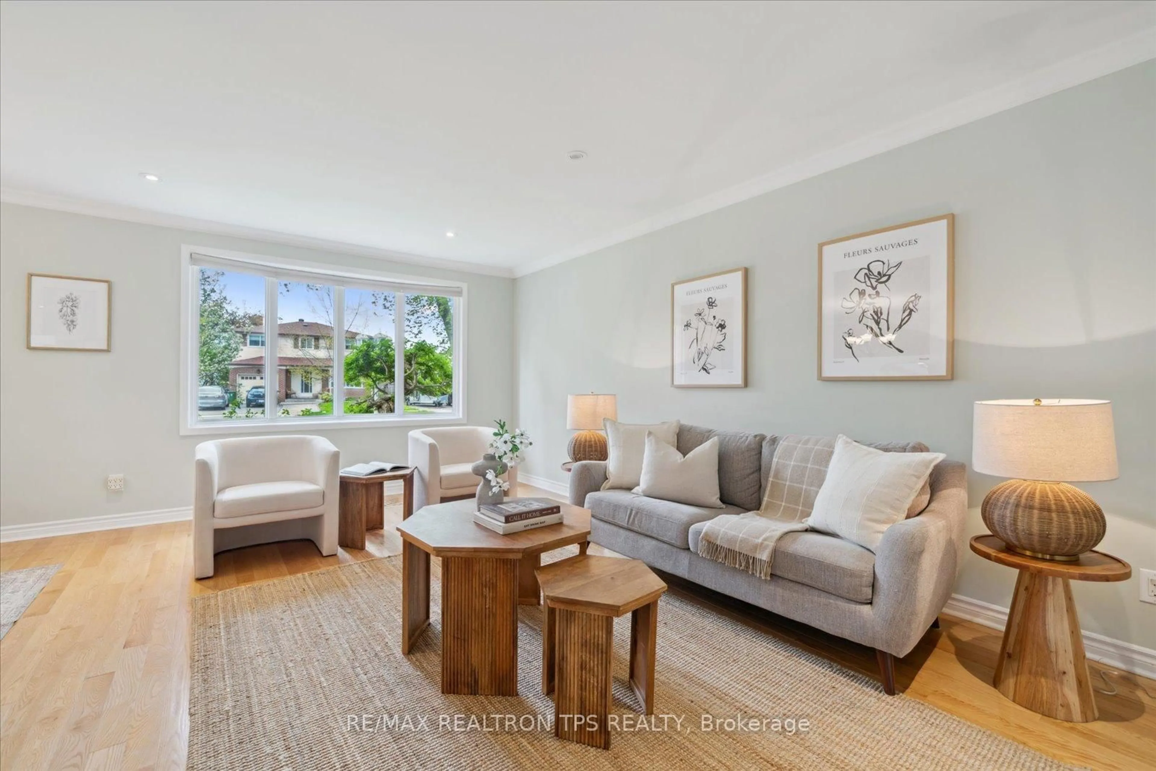 Living room with furniture, unknown for 14 Monmouth Crt, Toronto Ontario M1H 2T5