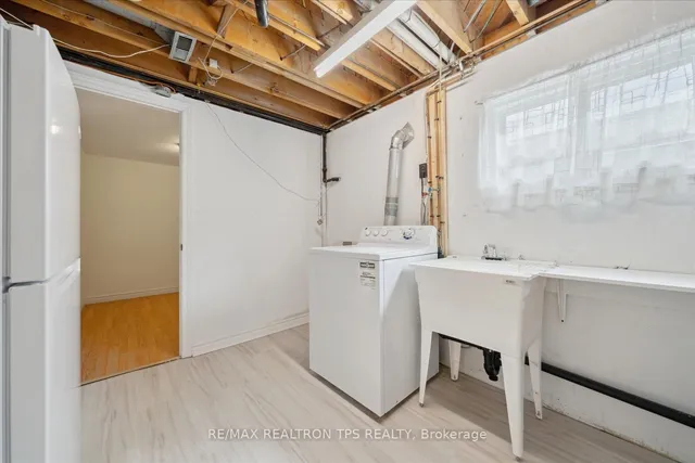 Additional property image - 14 Monmouth Crt