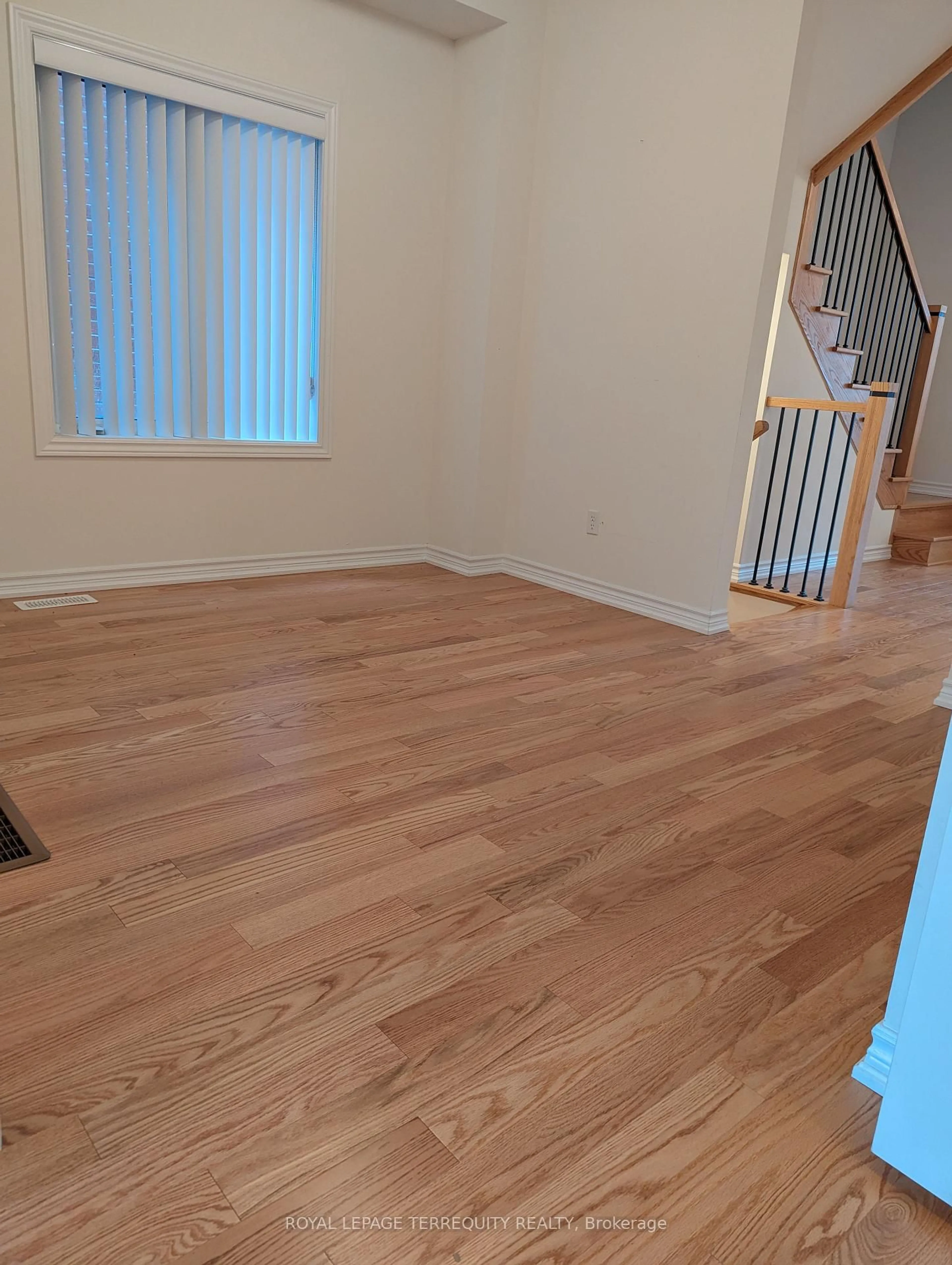 A pic of a room for 2420 Angora St, Pickering Ontario L1X 0M6