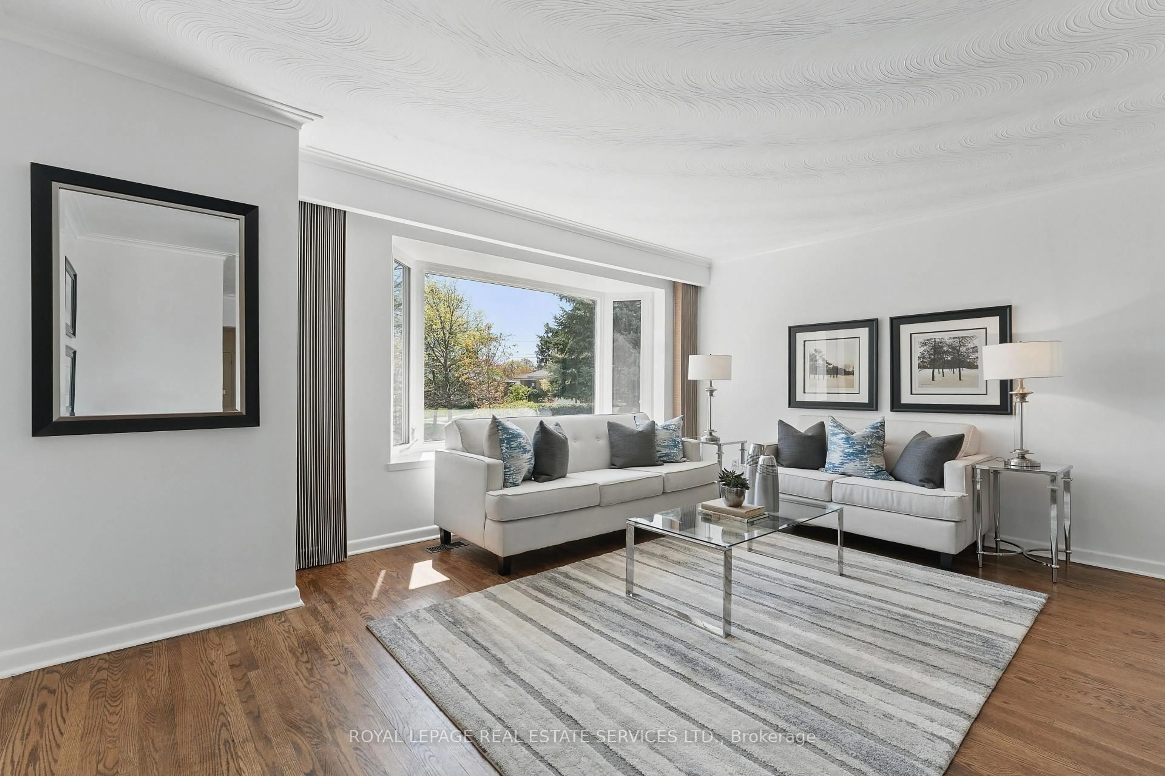 Living room with furniture, unknown for 16 Denver Pl, Toronto Ontario M1H 2P1