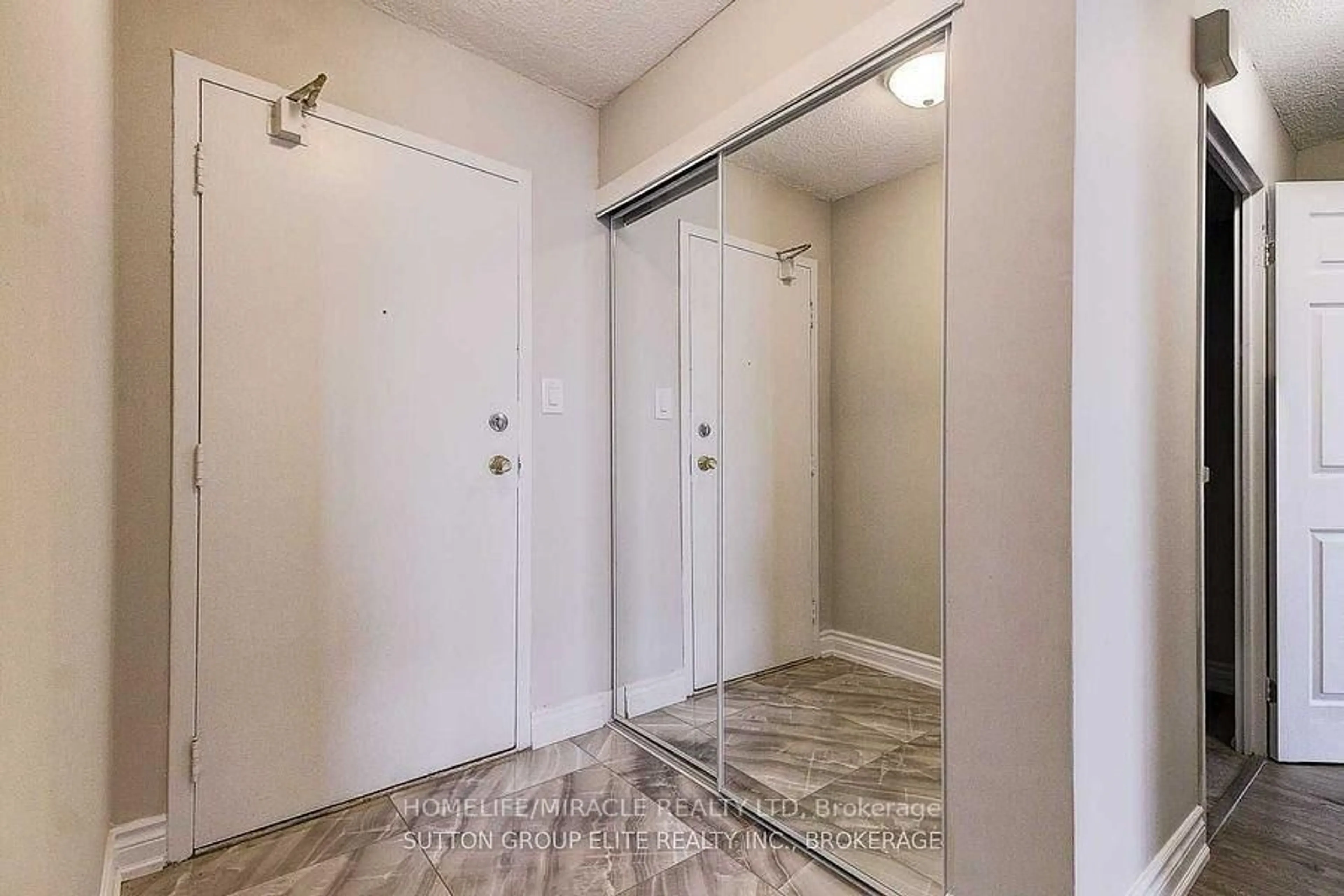 Unknown for 100 Wingarden Crt #1206, Toronto Ontario M1B 2P4
