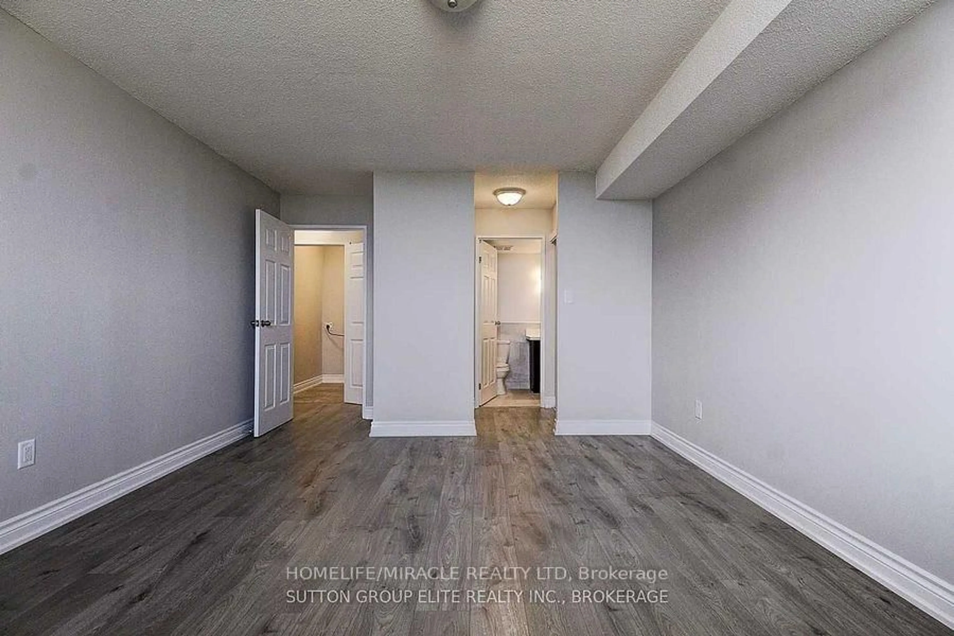 A pic of a room for 100 Wingarden Crt #1206, Toronto Ontario M1B 2P4