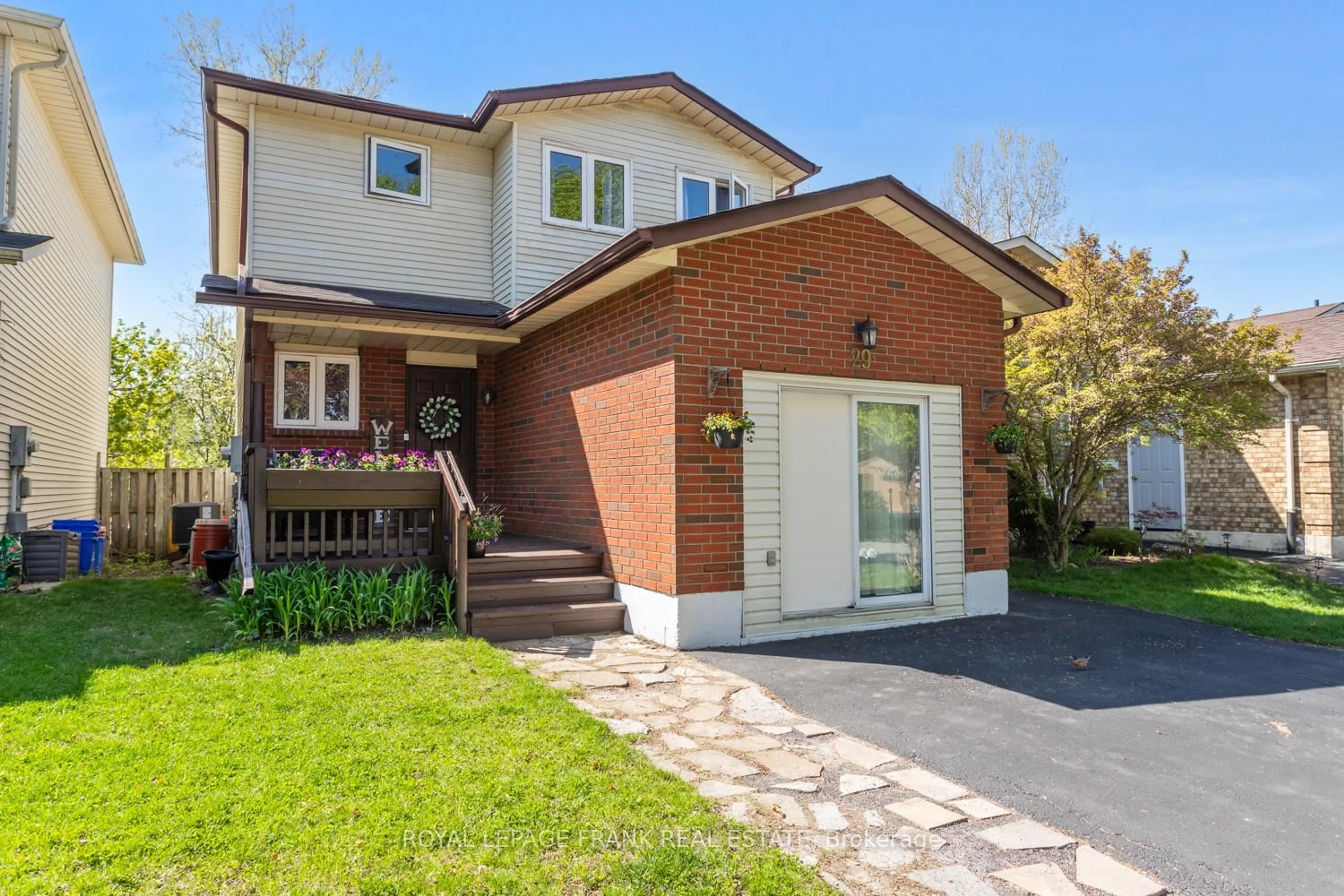 Home with brick exterior material, street for 29 Hartsfield Dr, Clarington Ontario L1E 1M8