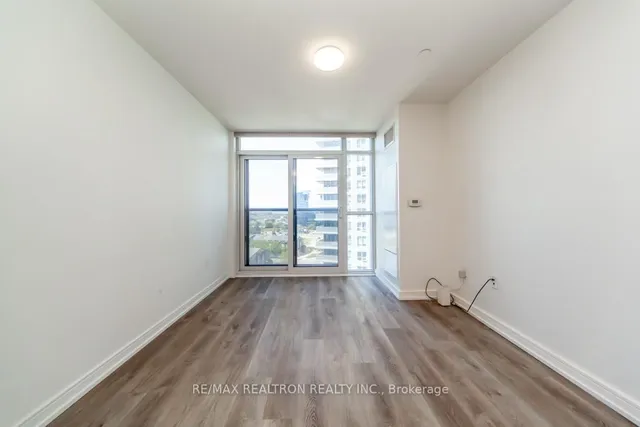 Additional property image - 225 Village Green Sq Unit 1004