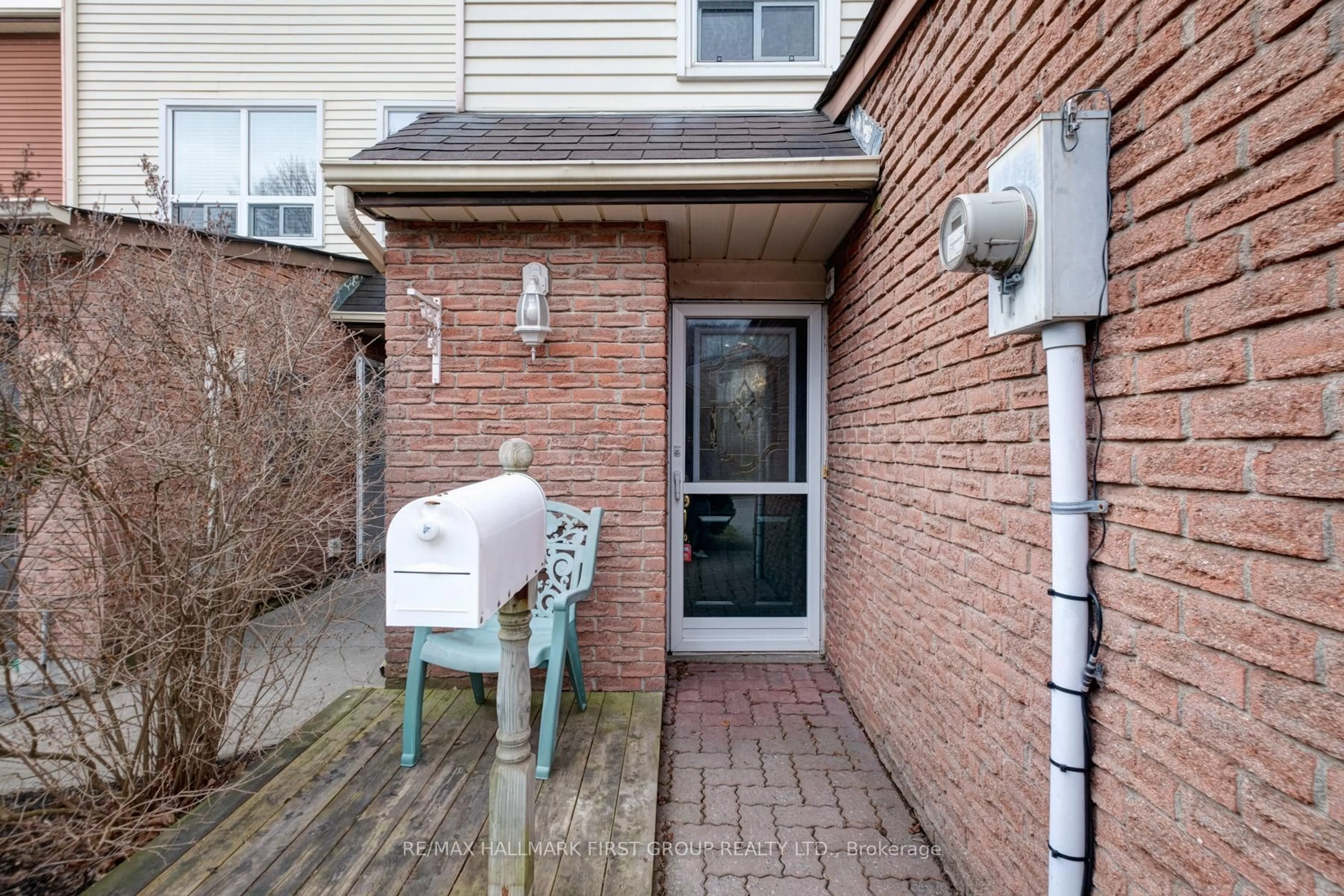 Patio, street for 72 Martin Rd #17, Clarington Ontario L1C 3N3