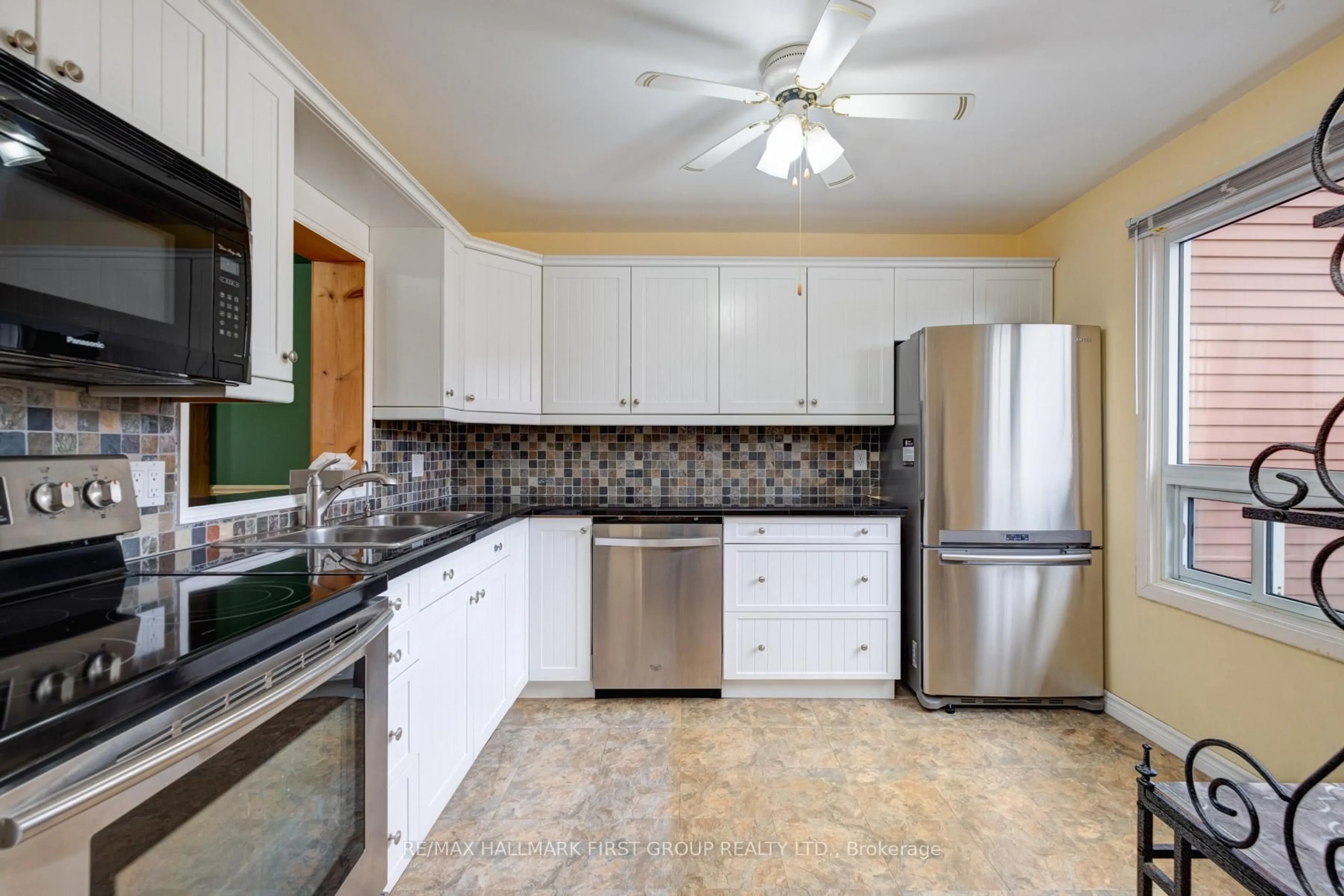 Standard kitchen, ceramic/tile floor for 72 Martin Rd #17, Clarington Ontario L1C 3N3
